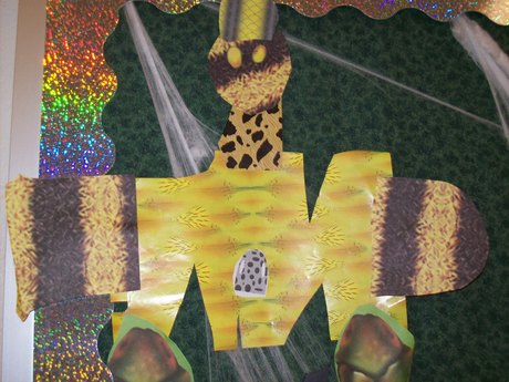 460>_1305492